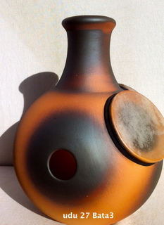 udu drum avec tambour